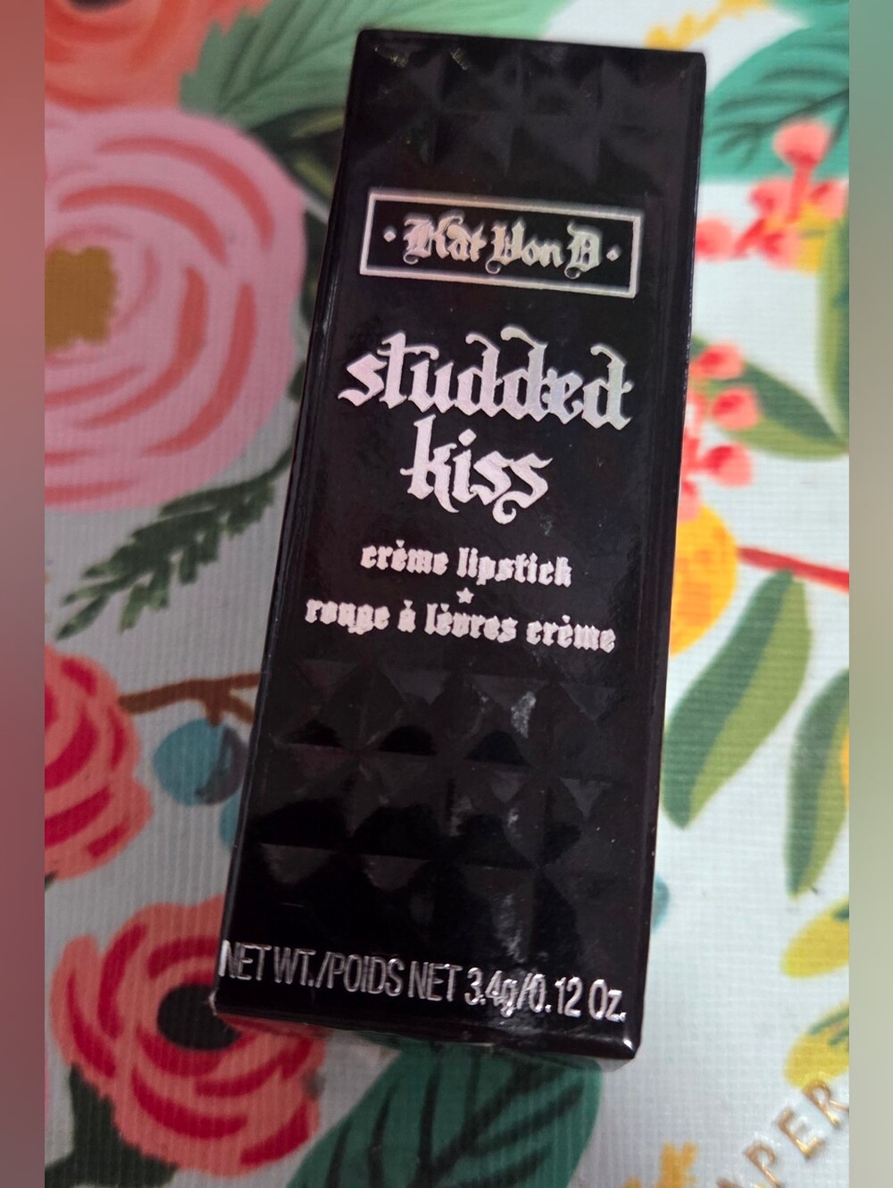Discontinued Kat Von D Studded Kiss Crème Lipstick (Black Packaging) Lovecraft